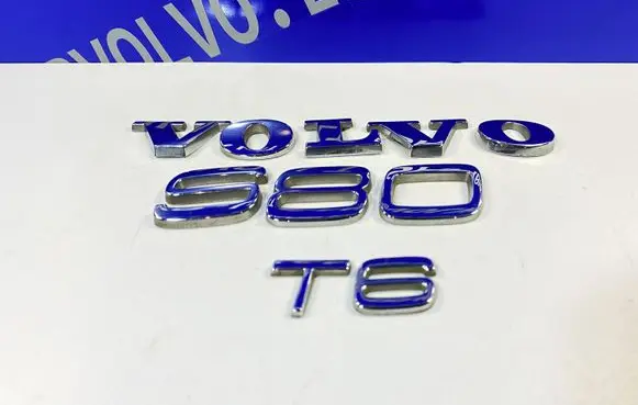 Volvo S80 Manufacturers badge/model letters 31333643 9203330