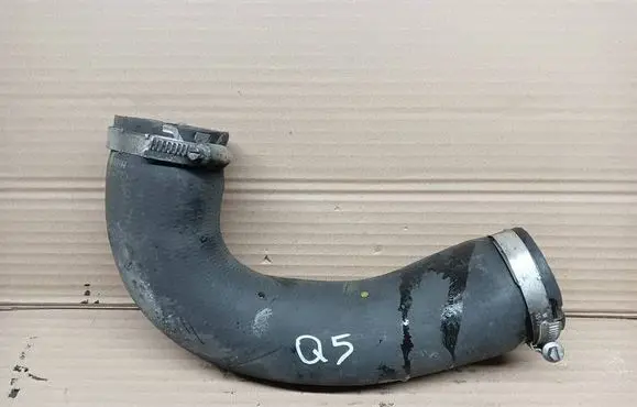 Audi Q5 SQ5 Intercooler hose/pipe 8R0145709H