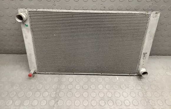 BMW 5 E60 E61 Coolant radiator 7787440