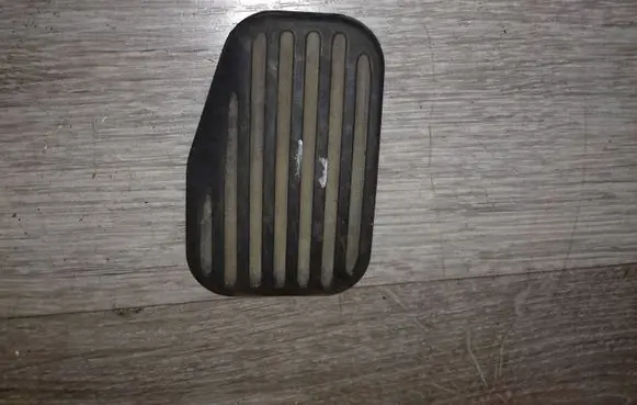 Volvo V70 Brake pedal 3546021