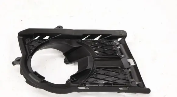 Volkswagen Tiguan Front tow hook cap/cover 5N0853666A5763848