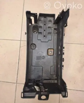 Opel Insignia A Battery box tray 13448185