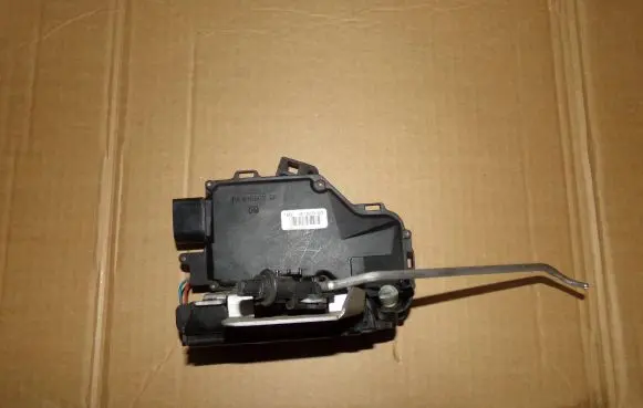 Audi A4 S4 B6 8E 8H Front door lock