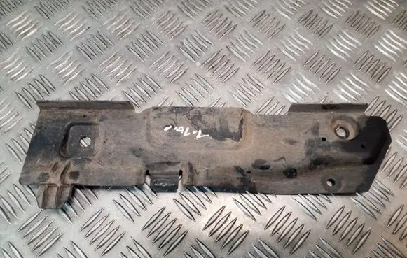Rear underbody cover/under tray