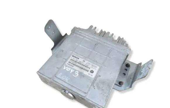 Chrysler Voyager Engine control unit/module 0281001333 28SA3079 P04686660AB