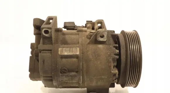 Renault Laguna III Air conditioning (A/C) compressor (pump) 8200898810A