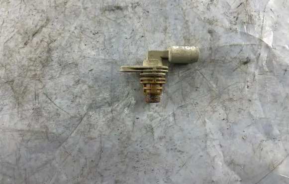 Volkswagen Polo Camshaft position sensor 030907601D 030907601