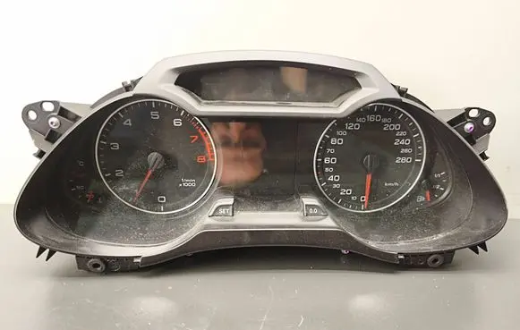 Audi A4 S4 B8 8K Speedometer (instrument cluster) 8K0920930A AUDL9DZ64D0A8
