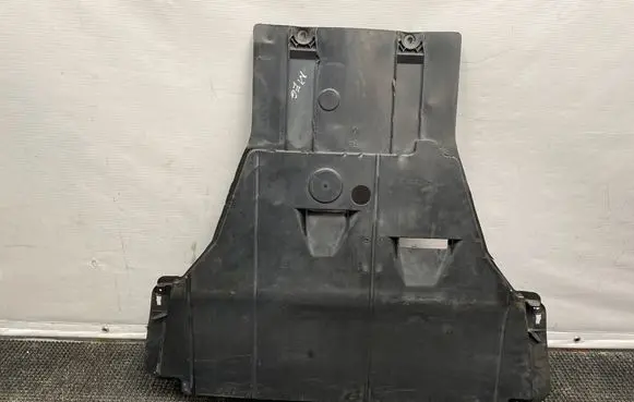 Renault Megane III Engine splash shield/under tray 758900006R 758900007R