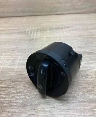 Volkswagen Touran I Light switch 1T0941431N