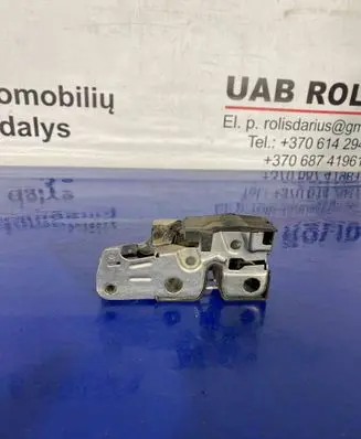 Volkswagen PASSAT B7 Tie down hook / loop 3AB823509A