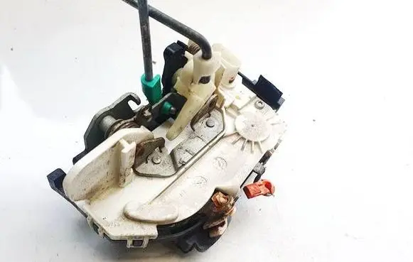 Dodge Caliber Front door lock 04589409AD