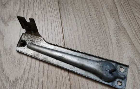 Audi A2 Fender mounting bracket 8Z0805457A