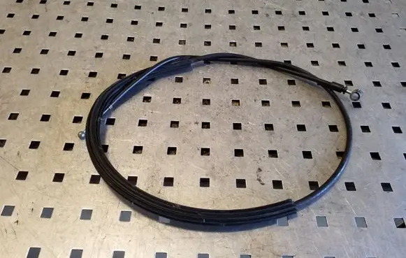 Skoda Octavia Mk3 (5E) Engine bonnet/hood lock release cable 5E0823535B