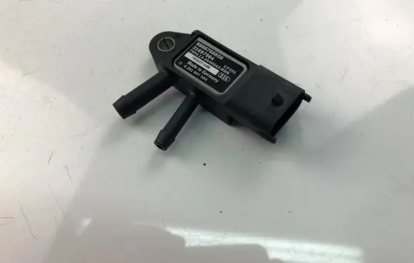 Volvo XC40 Exhaust gas pressure sensor 31697984
