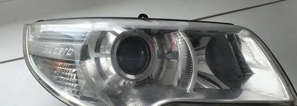 Skoda Superb B6 (3T) Headlight/headlamp