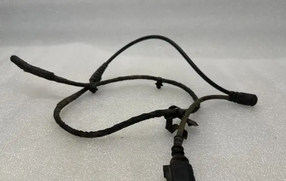 Audi A5 8T 8F Front ABS sensor wiring 8T0873702