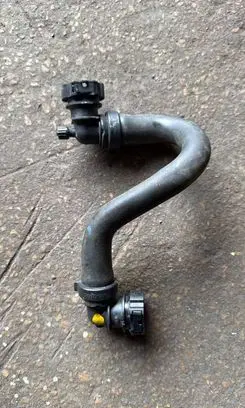 Peugeot 2008 I Engine coolant pipe/hose 9684639980