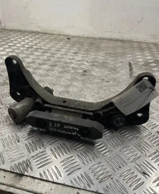 BMW 5 E39 Bracket in trunk/boot 