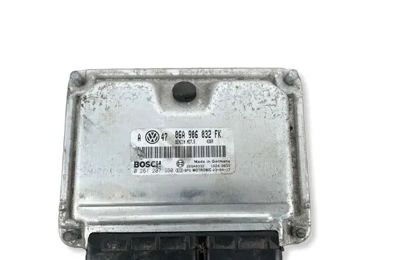 Volkswagen Golf IV Engine control unit/module 06A906032FK 0261207360 26SA8332
