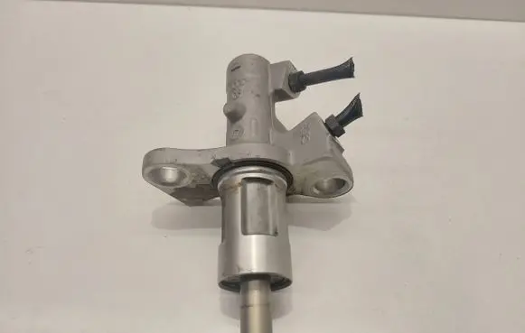 Audi A4 S4 B7 8E 8H Master brake cylinder