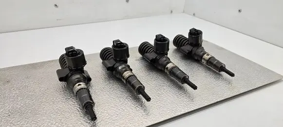 Audi A6 S6 C6 4F Fuel injector 03G130073G