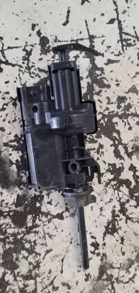 Renault Laguna III Central locking motor 8200305732