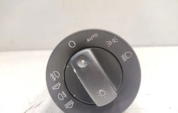 Audi A4 S4 B7 8E 8H Light switch 8E0941531D