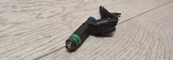 Jeep Grand Cherokee (WK) Fuel injector 53032704ab