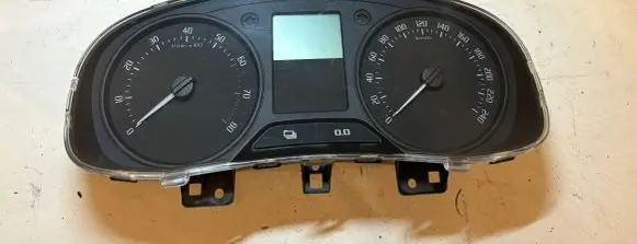 Skoda Fabia Mk2 (5J) Speedometer (instrument cluster) 5J0920800H