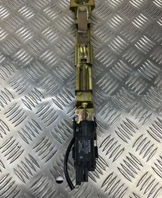 Lexus LS 430 Seat belt adjustment motor c614001 8564250040