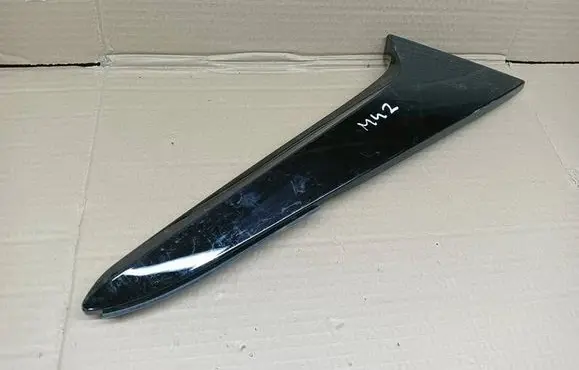Mazda CX-30 Rear glass trim DFR5B09B2 K3006