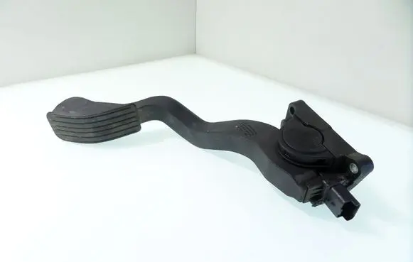 Peugeot 307 Accelerator throttle pedal 0280752251 9646702180