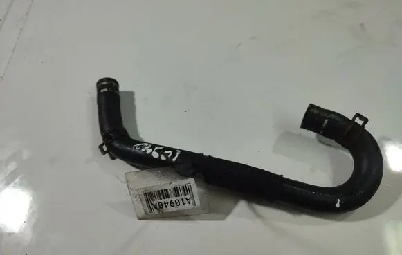 Engine coolant pipe/hose
