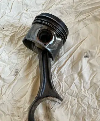 Audi A6 S6 C6 4F Piston R023