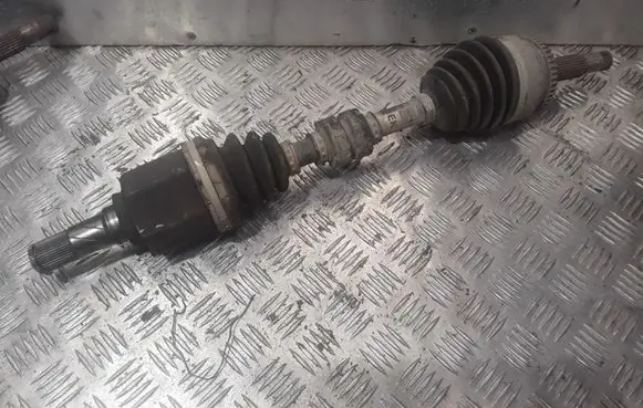 Nissan Primera Front driveshaft 439100