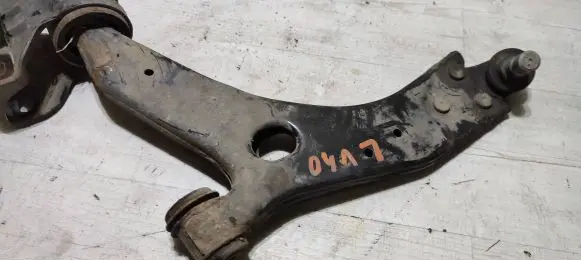 Volvo V40 Front lower control arm/wishbone AV613A262DA 1812312