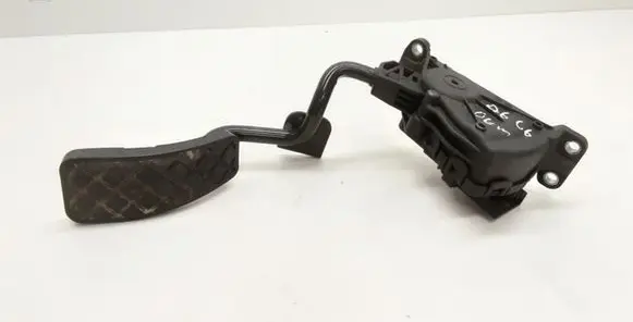 Audi A6 S6 C6 4F Accelerator throttle pedal 4F2721523 6PV00898402