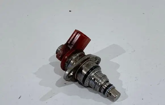 Toyota Corolla Verso E121 Fuel pressure regulator