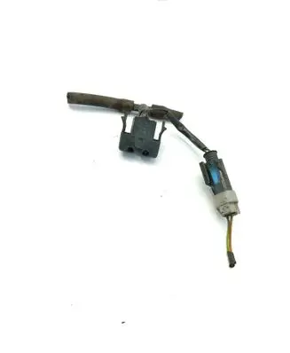 BMW 3 E46 Windshield washer spray nozzle 8374366