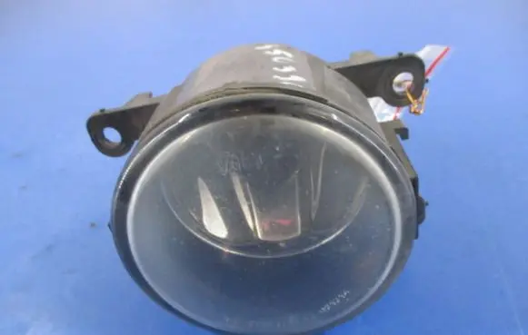 Renault Scenic II - Grand scenic II Front fog light 8200074008