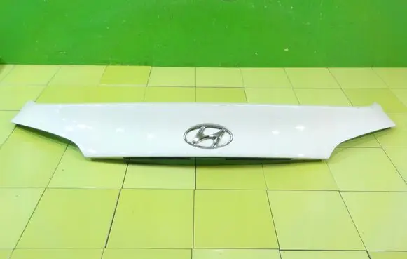 Hyundai ix35 Rear light center trim bar blend XP270