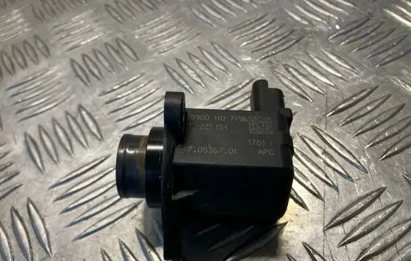 Volvo XC40 Turbo solenoid valve 70536701