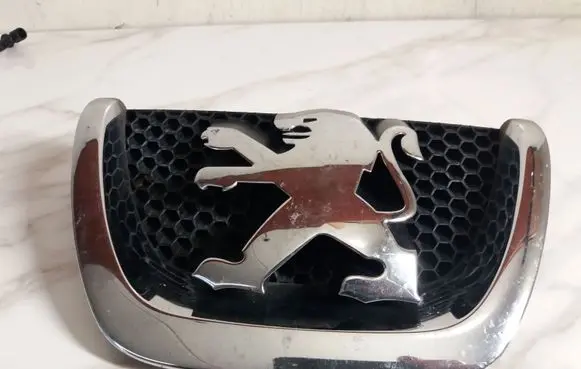 Peugeot 5008 Manufacturer badge logo/emblem 303002001