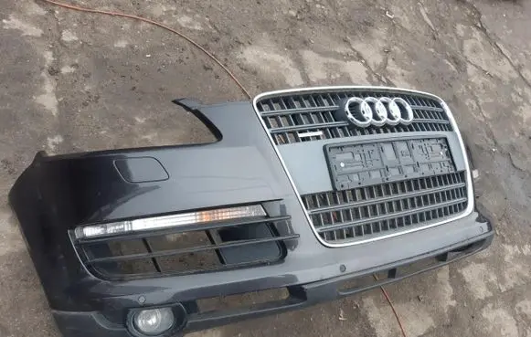 Audi Q7 4L Front bumper