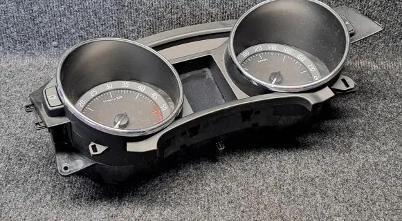 Skoda Superb B6 (3T) Speedometer (instrument cluster) 3T1920811D