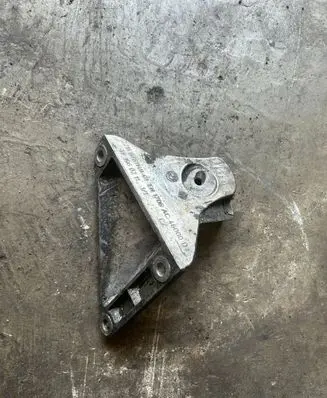 BMW 5 E60 E61 Engine mounting bracket 2211676114901 1960211