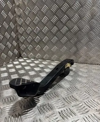 Volkswagen Transporter - Caravelle T5 Brake pedal 7H1721143