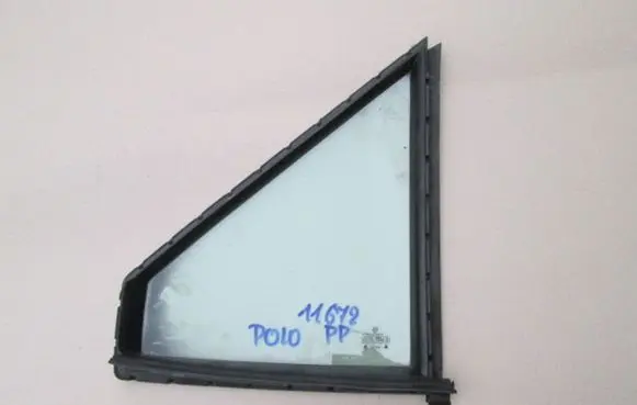 Volkswagen Polo II 86C 2F Front door window glass four-door