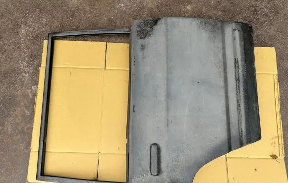 Nissan Patrol 260 Rear door 82100-G9755